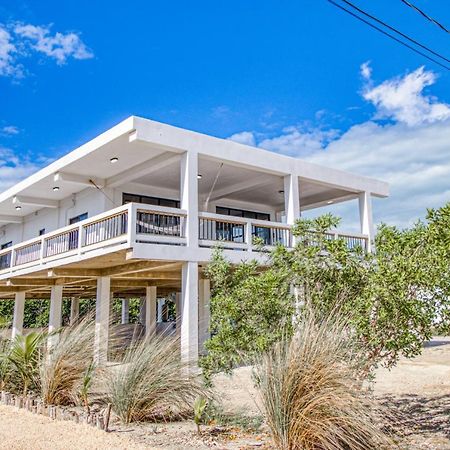 Villa Sea Lux Сан Педро Екстериор снимка
